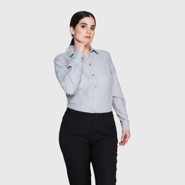 Blusa Oxford Cuello V M/L Gris