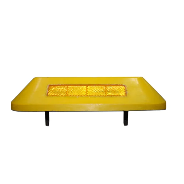 Tachón Alto con Vástago Amarillo