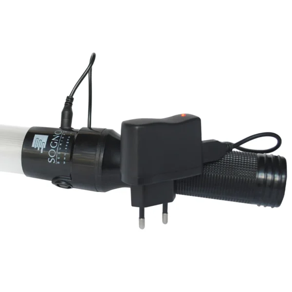 Bastón Luminoso de 54cm Rojo / Verde Recargable a 220V y 12V